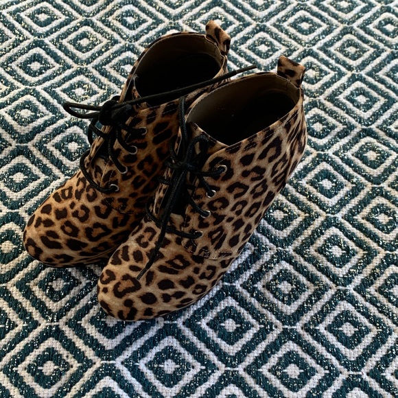 Leopard wedge booties - Picture 2 of 5